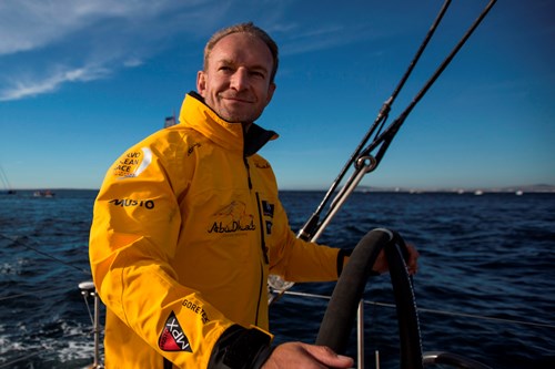 South African Legend Francois Pienaar jumps off Azzam 2 - Ian Roman.jpg