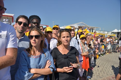 Caption 5 Eager crowds thronged the waterfront to welcome the VOR teams in to port.jpg