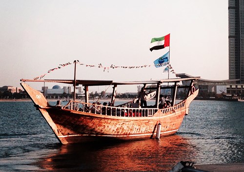 Traditional Dhow - Capt  Tony'sbs.jpg